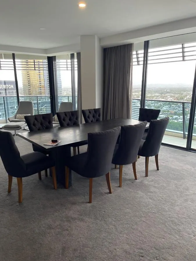 4 Bedroom Huge Sub Penthouse Oracle Level 31 Magnif Views 260M2 Family Skyhome Sleeps 8 Adults And 2 Children, Sofa Bed Portacot, High Chair Central To Everything Resort Skyhome 5 Star Luxury Gold Coast Australia