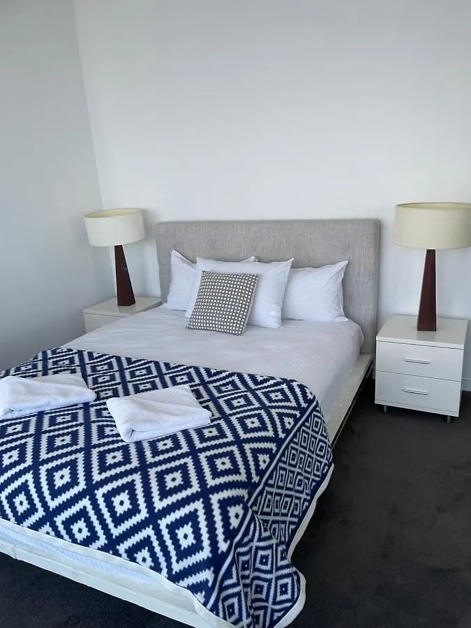 4 Bedroom Huge Sub Penthouse Oracle Level 31 Magnif Views 260M2 Family Skyhome Sleeps 8 Adults And 2 Children, Sofa Bed Portacot, High Chair Central To Everything Resort Skyhome 5 Star Luxury Gold Coast Appartamento